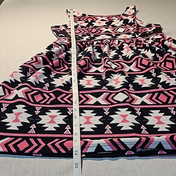 Monteau Dress with Waistline Cutouts Size Large (more like M) EUC - Picture 4 of 7